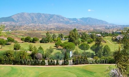 /db//1286367884view_golf_and_mountain_02_108056.jpg.thumb.jpg