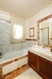 /db//1286450646bathroom_01_108104.jpg.thumb.jpg
