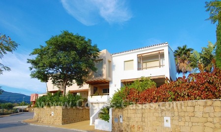 /db//1287766648house_front_02_108175.jpg.thumb.jpg