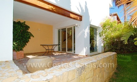 /db//1287766648house_front_terrace_01_108175.jpg.thumb.jpg