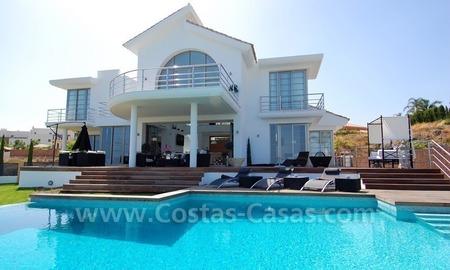 /db/huizen/1282215979107999_house_back_02.jpg.thumb.jpg