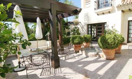 /db/huizen/1286817471terrasse_back_02_108073.jpg.thumb.jpg