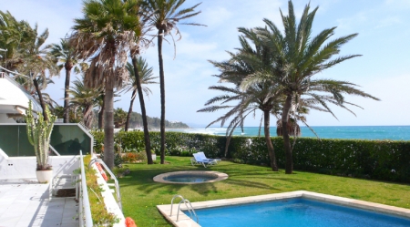 /db/huizen/1288468198tuin_pool_zee_terras.JPG.thumb.JPG