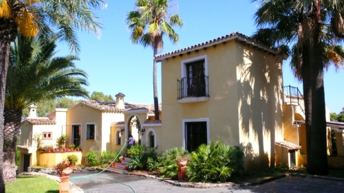 /db/huizen/1288880534VILLA_VOOR.JPG.thumb.JPG