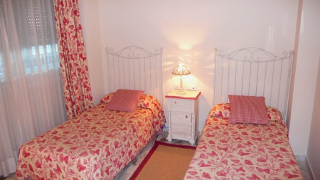 /db/huizen/1288885617bed.JPG.thumb.JPG