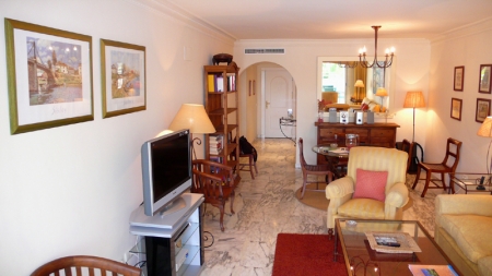 /db/huizen/1288885617living_links.JPG.thumb.JPG
