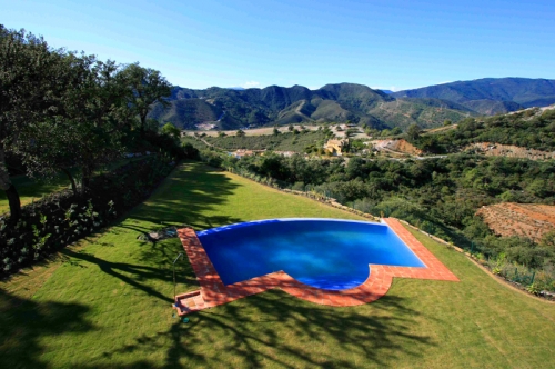 /db/huizen/1288904128pool_view.JPG.thumb.JPG