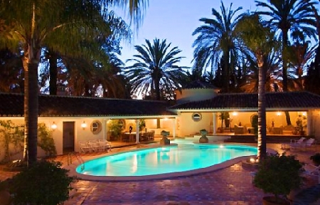 /db/huizen/1289051446pool_area.JPG.thumb.JPG