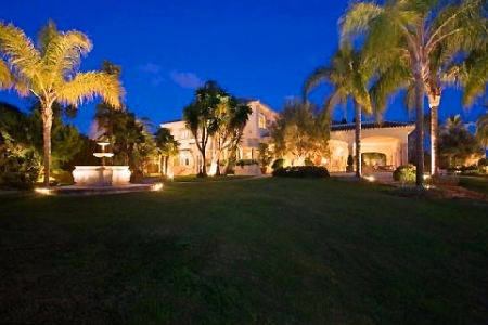 /db/huizen/1289051446villa_nacht.JPG.thumb.JPG