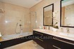/db/huizen/1289751443bathroom_01_108254.jpg.thumb.jpg