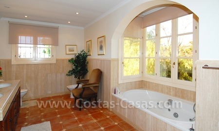 /db/huizen/1290966266bathroom_01_108252.jpg.thumb.jpg