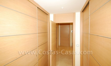 /db/huizen/1292246468wardrobe_01_108177_8.jpg.thumb.jpg