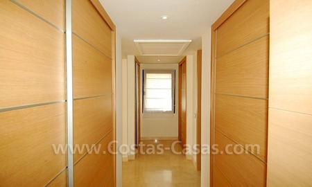 /db/huizen/1292246468wardrobe_02_108177_8.jpg.thumb.jpg
