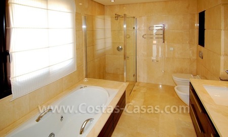 /db/huizen/1292251428bathroom_01_108177_8.jpg.thumb.jpg