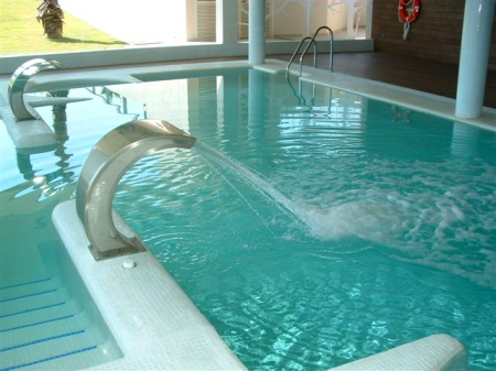 /db/huizen/1292766233Indoor_pool3.JPG.thumb.JPG
