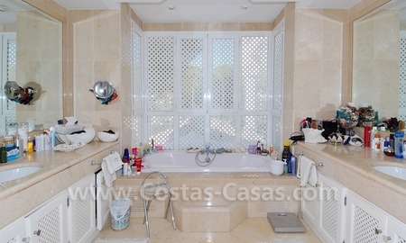 /db/huizen/1293029378bathroom_01_108176.jpg.thumb.jpg
