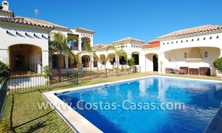 /db/huizen/1293044969house_pool_02_108277.jpg.thumb.jpg