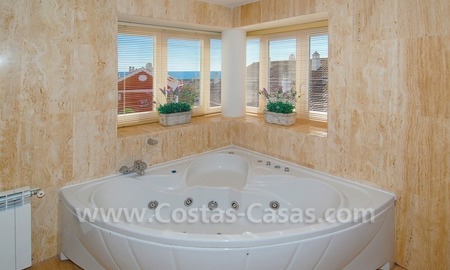 /db/huizen/1293045503bathroom_02_108277.jpg.thumb.jpg