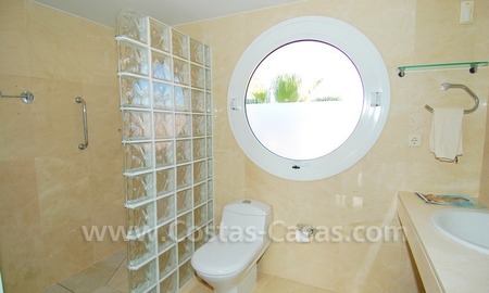 /db/huizen/1293214193bathroom_01_108167.jpg.thumb.jpg