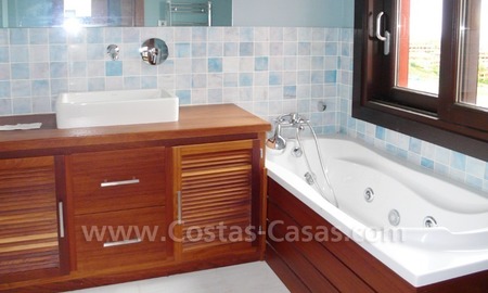 /db/huizen/1293819035150_bath_108351.jpg.thumb.jpg