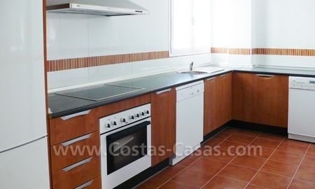 /db/huizen/1294588306kitchen_01_108047_8.jpg.thumb.jpg