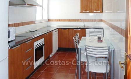 /db/huizen/1294588306kitchen_02_108047_8.jpg.thumb.jpg