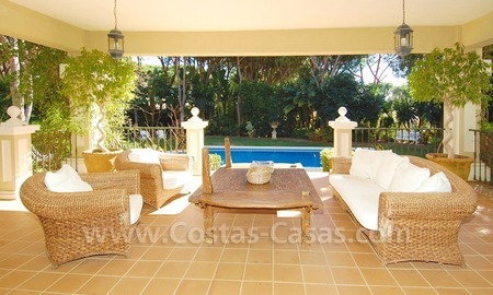 /db/huizen/129745347351_terras_pool_108479.jpg.thumb.jpg
