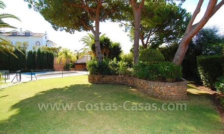 /db/huizen/1297529312pool_and_garden_01_108160.jpg.thumb.jpg
