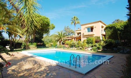 /db/huizen/1297529312pool_and_house_04_108160.jpg.thumb.jpg