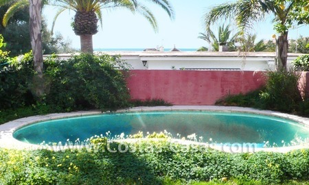 /db/huizen/1298128795pool_01_108566.jpg.thumb.jpg