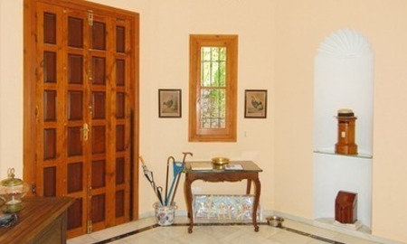 /db/huizen/1298297351entrance_hall_01_107695.jpg.thumb.jpg