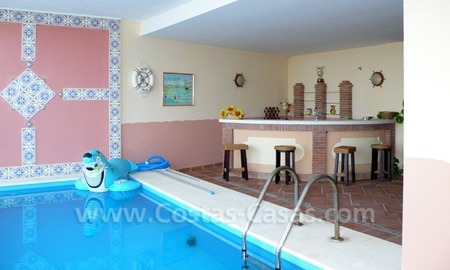 /db/huizen/1299096897pool_interior_01_108621.jpg.thumb.jpg