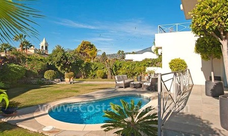 /db/huizen/1299250864pool_01_108625.jpg.thumb.jpg
