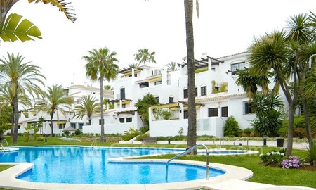/db/huizen/1305294704swimming_pool_05_108865.jpg.thumb.jpg
