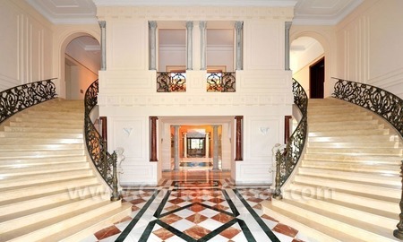 /db/huizen/1307184181stairs_hall_03_108834.jpg.thumb.jpg