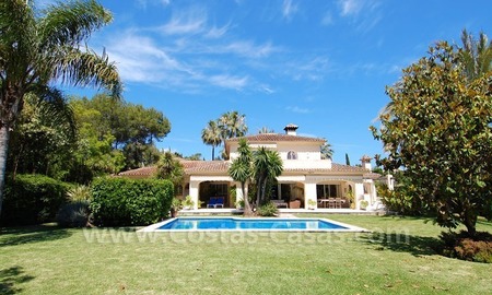 /db/huizen/1307464226villa_pool_garden_01_109054.jpg.thumb.jpg
