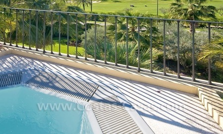 /db/huizen/1308228054jacuzzi_golf_01_109069.jpg.thumb.jpg