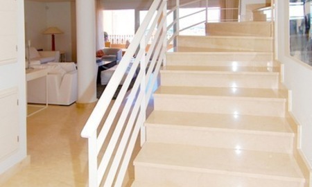 /db/huizen/1309185664stairs_01_108430.jpg.thumb.jpg