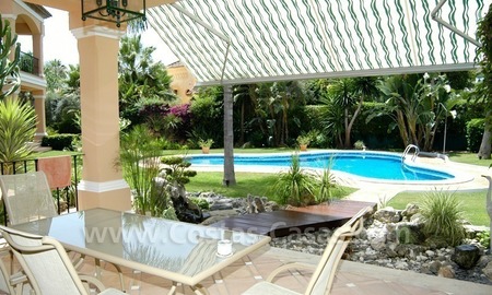 /db/huizen/1310039076pool_01_109226.jpg.thumb.jpg