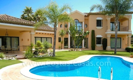 /db/huizen/1310039076pool_villa_02_109226.jpg.thumb.jpg