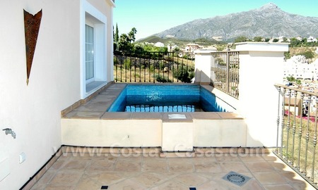 /db/huizen/1311335392pool_terrace_01_109269.jpg.thumb.jpg