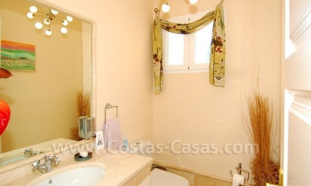 /db/huizen/1311774533guest_toilet_01_109325.jpg.thumb.jpg