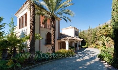/db/huizen/1315757479facade_driveway_01_109499.jpg.thumb.jpg