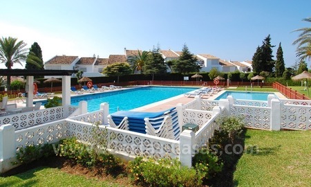 /db/huizen/1316266846pool_01_109529.jpg.thumb.jpg