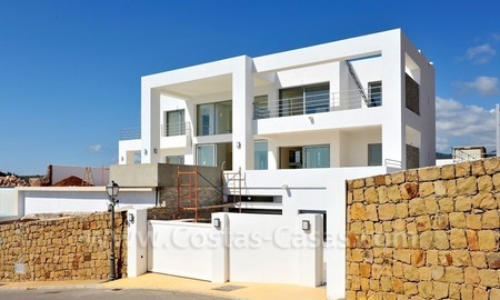/db/huizen/1317464202villa_facade_01_209582.jpg.thumb.jpg