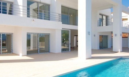 /db/huizen/1317464202villa_pool_01_209582.jpg.thumb.jpg