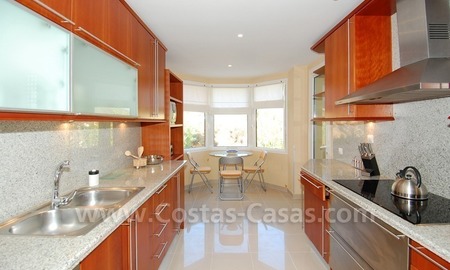 /db/huizen/1317490916kitchen_01_109586.jpg.thumb.jpg