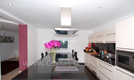 /db/huizen/1320167612kitchen_01_109329_2.jpg.thumb.jpg