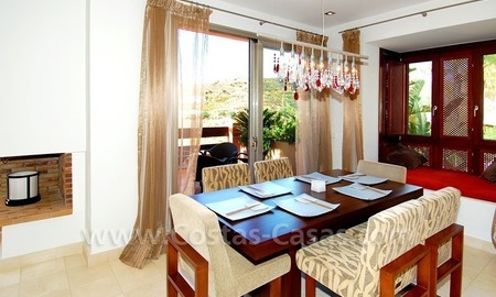 /db/huizen/1320498778dining_01_109584_5.jpg.thumb.jpg