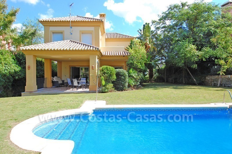 /db/huizen/1322931306pool_villa_02_109598.jpg